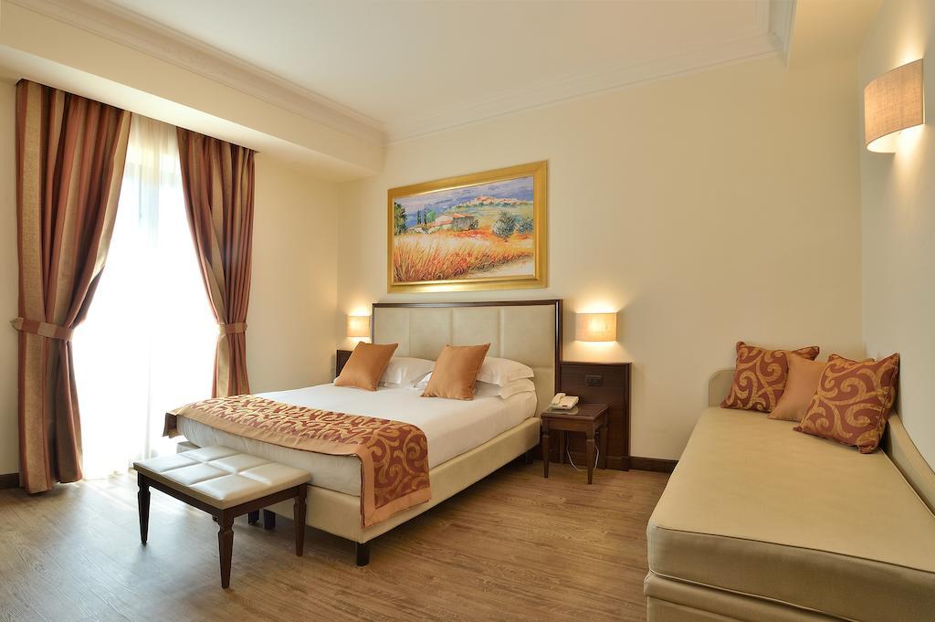Hotel Athena Siena Esterno foto