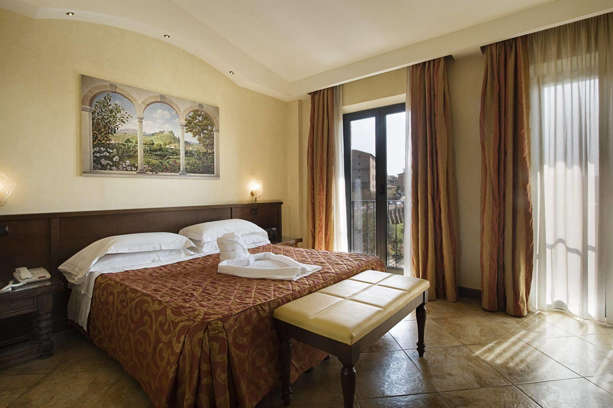 Hotel Athena Siena Esterno foto